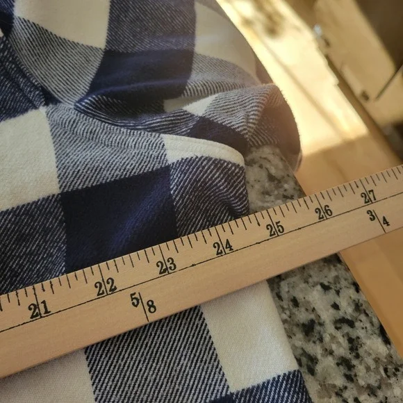 LL Bean Womems Flannel Shirt Size XL Navy White Buffalo Plaid Organic Cotton - Picture 6 of 11
